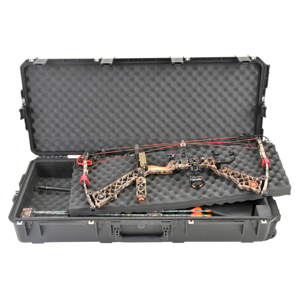 SKB iSeries Black Double Bow/Rifle Hard Case 42 in.