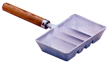 Lee 4-Cavity Aluminum Ingot Mold with Wooden Handle