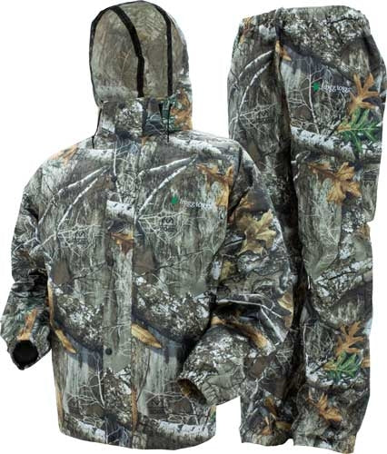 Frogg Toggs Rain and Wind Suit All Sports Medium Realtree Edge Pattern